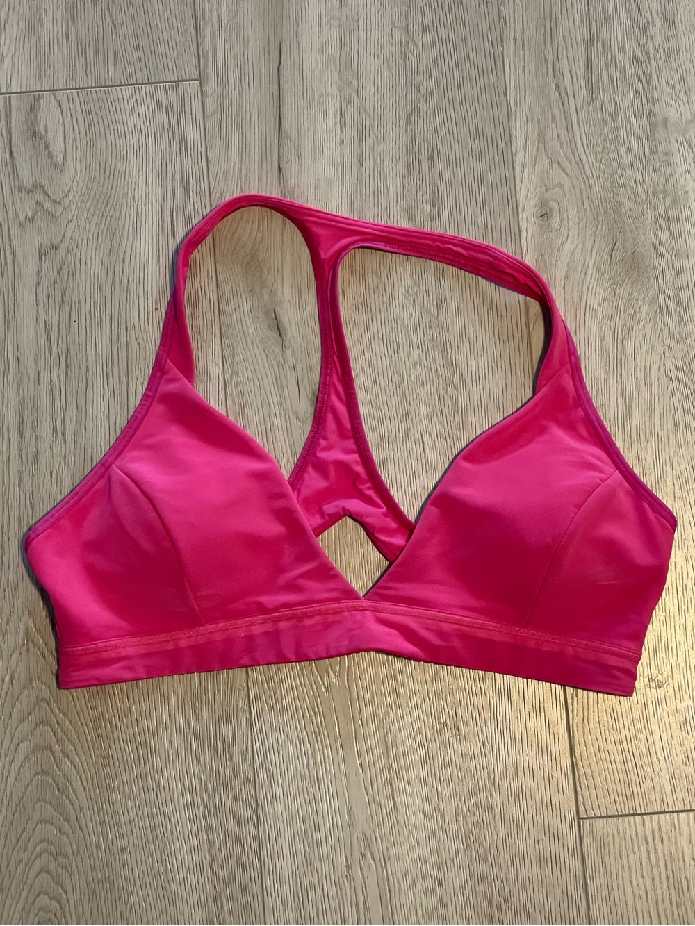 Lululemon All Day Breeze Bra - Hot Pink Mesh Plunge Sports Bra